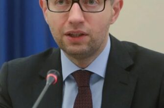 Неочікуваний кадр: Арсеній Яценюк здивував публіку особистим знімком