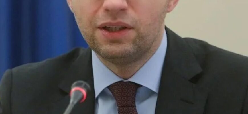 Неочікуваний кадр: Арсеній Яценюк здивував публіку особистим знімком