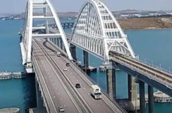 Масова втеча з півострова: що відбувається перед Керченським мостом