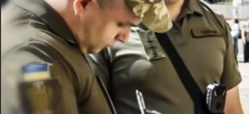 У ТЦК звернулись до юнаків 17 років з важливим попередженням: що потрібно зробити до кінця липня