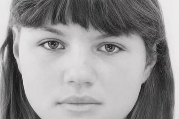 Увага: поліція розшукала загадково зниклу 15-річну дівчину