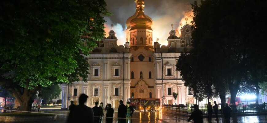 Знищив те, чим вихвалявся: справжня причина нічної атаки на святиню