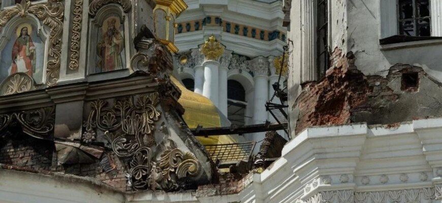 Сліди російського терору: як виглядає Києво-Печерська лавра після нічної атаки