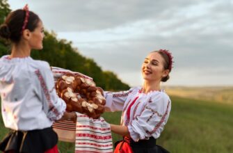 Звідки взялися дивні родові імена: 22 прізвища, якими нагородили наших предків