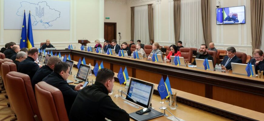 Хмара та Сибіга: хто очолив Міноборони та МЗС після відставки уряду