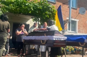 Мотопробіг біля дому підозрюваного: як на Київщині прощалися з братами Мосейчуками
