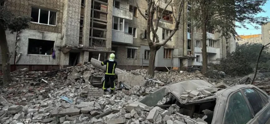 Рятувальники виявили загиблого під руїнами будинку у Львові після атаки рф