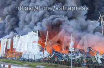 Чорне небо над Москвою: густий дим від атаки дронів перетворив день на ніч у столиці РФ