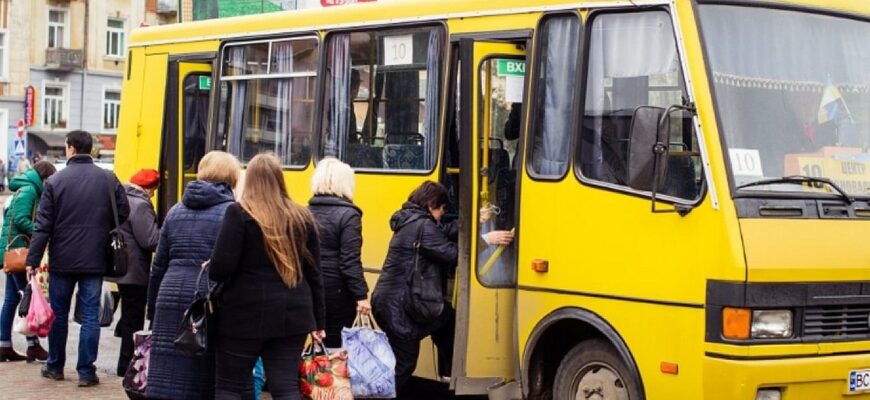 В Україні оновлюють правила автобусних перевезень: що варто знати водіям та пасажирам