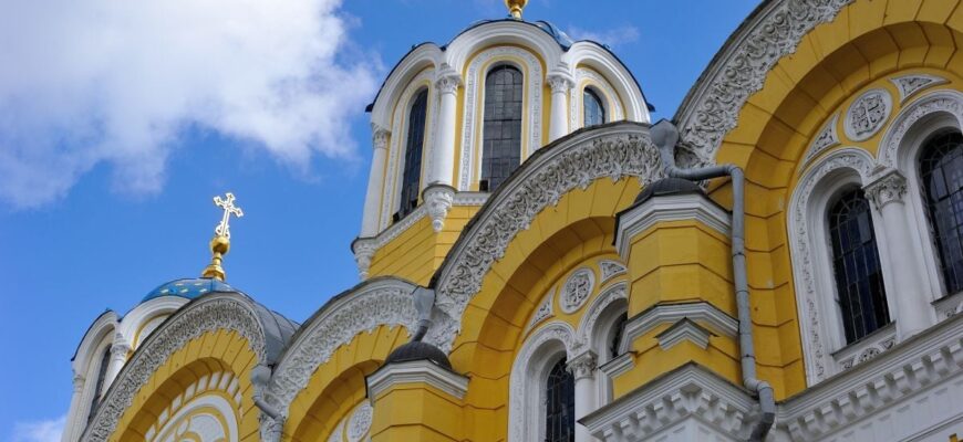 Медовий Спас 2026: головні традиції та суворі заборони свята