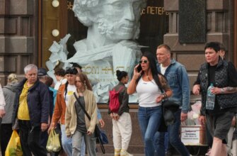 Паніка у великих містах РФ: росіяни масово шукають вихід із ситуації