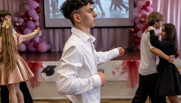 Випускний, якого не мало бути: зворушливий вчинок дев’ятикласника