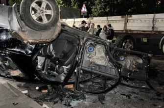 Перевернутий автомобіль ТЦК у Львові: чому натовп вийшов з-під контролю і хто винен