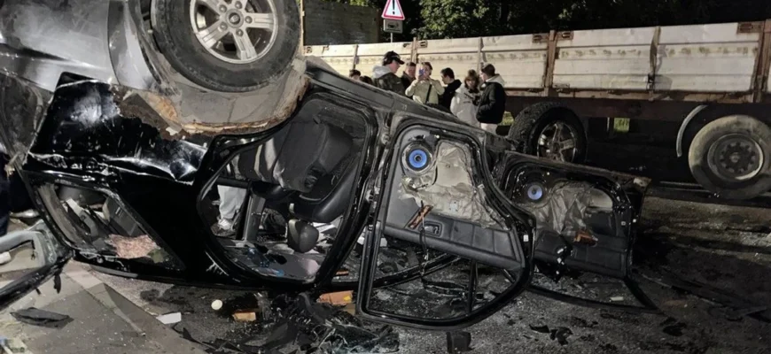 Перевернутий автомобіль ТЦК у Львові: чому натовп вийшов з-під контролю і хто винен
