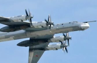 Більше не злетить: супутник показав знищений російський Ту-95 на аеродромі