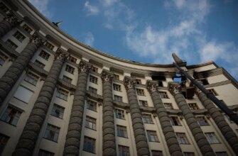 Урядова буря: чому прем’єр йде у відставку і хто може очолити Кабмін