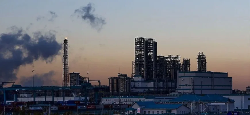 Україна втретє атакувала Тюменський НПЗ за 2000 км від кордону