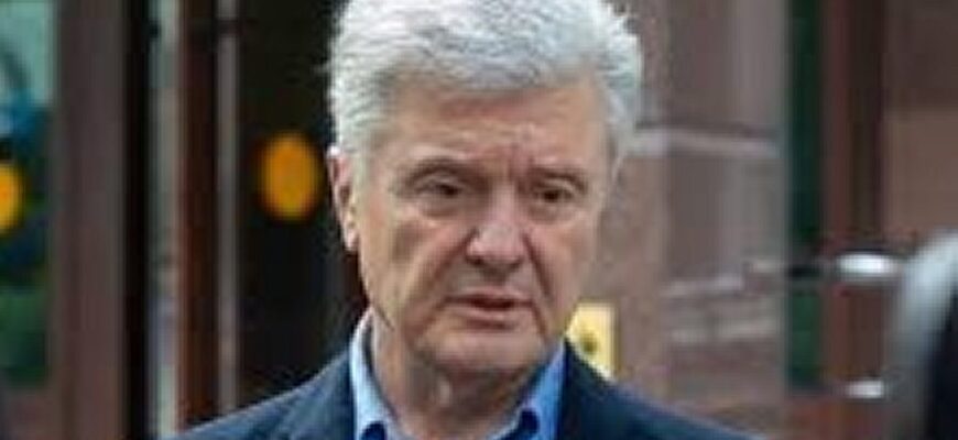 Ветеран вимагає від Порошенка знести паркан біля маєтку в Козині