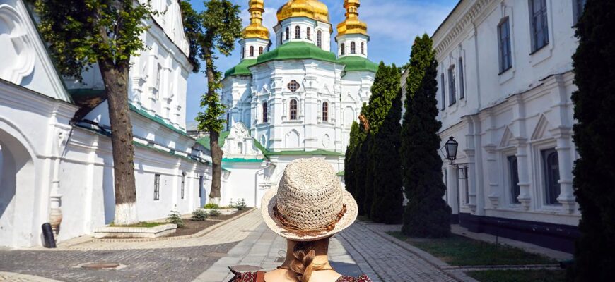 «Прийшов Спас — тримай рукавички про запас» — що відзначають 6 серпня та які існують прикмети