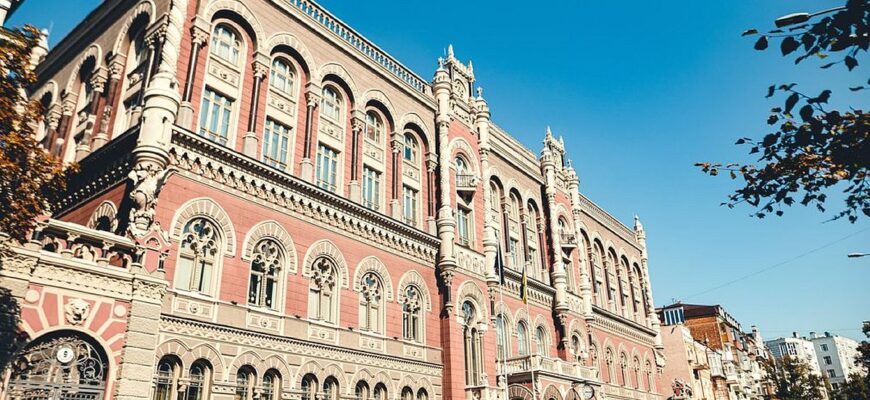 НБУ звинуватив Укрпошту у «відмиванні коштів»: Смілянський відреагував на ситуацію