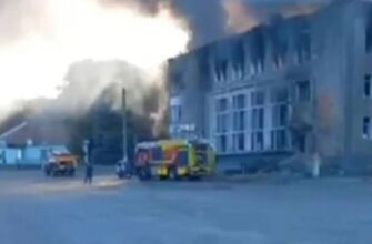Росія вдарила по відділеннях «Укрпошти»: кадри з місця подій