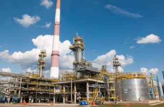 Сили оборони вночі уразили НПЗ у Кіришах та аеродром «Єйськ»