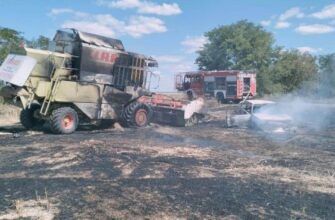 Загибель під час жнив на Запоріжжі: ворог завдав удару по комбайну, повідомили в ДСНС