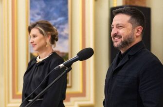 У чорній сорочці та з вишитою припіндою: як Олена Зеленська вразила на «Національній легенді України»?