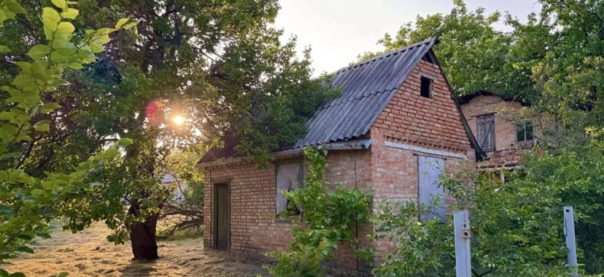 Дачний будинок можна перетворити на постійне житло та зареєструватися в ньому Дачний будинок можна перетворити на постійне житло та зареєструватися в ньому