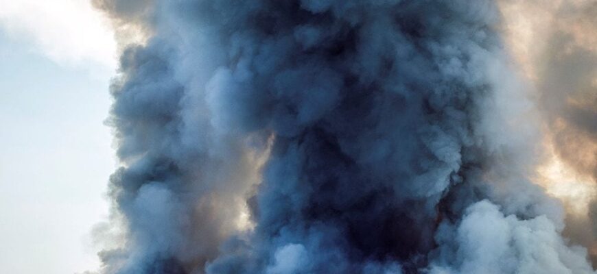 У Києві та Дніпрі прогриміли вибухи: регіони під атакою БпЛА