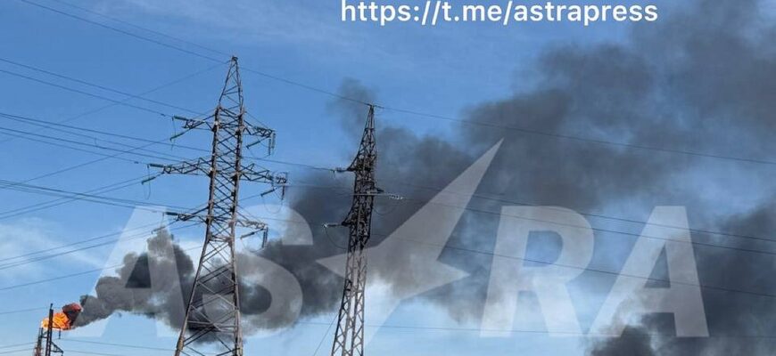 У Хабаровському краї спалахнула пожежа на нафтопереробному заводі: місцеві жителі повідомляють про інцидент за 6000 кілометрів від кордонів України.