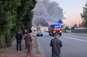 Склади “Нової пошти” під Києвом палають після нічної атаки РФ