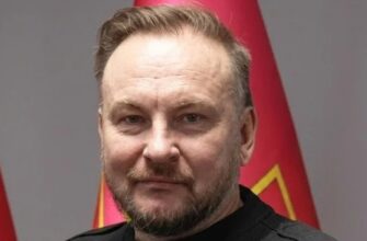 Експерт Сергій Бескрестнов закликав українців купувати зарядні пристрої до настання холодів