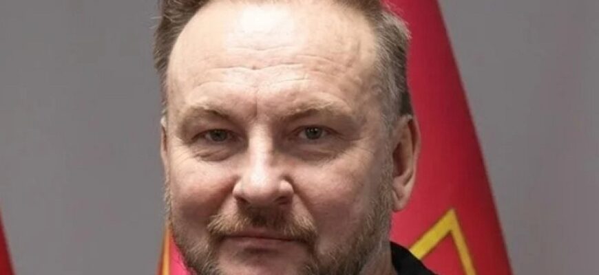 Експерт Сергій Бескрестнов закликав українців купувати зарядні пристрої до настання холодів