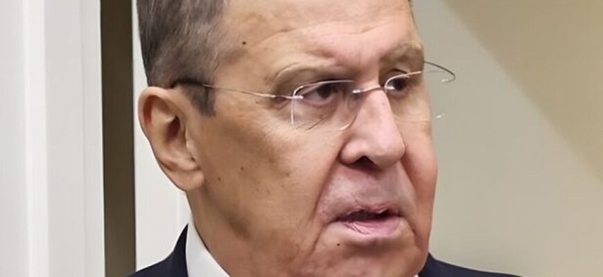 Лавров назвав зрадою негайне припинення вогню в Україні Лавров назвав зрадою негайне припинення вогню в Україні
