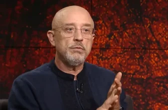 «Нехай з дружиною подасть приклад»: українці відповіли Резнікову на ідею мобілізувати жінок