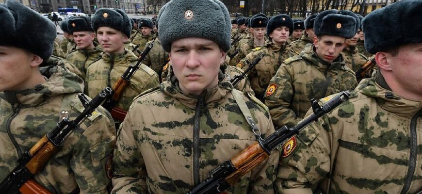 Близько 70% росіян прагнуть завершення «СВО»: генерал-лейтенант розповів про настрої у рф на тлі мобілізації