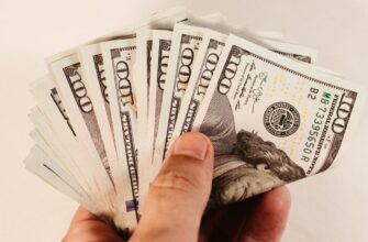 Скільки коштуватимуть долар та євро 12 серпня після оновлення курсу НБУ