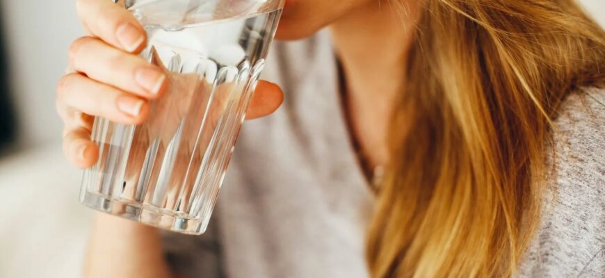 15 днів лише на воді: мешканка Китаю отримала ураження мозку через небезпечне схуднення