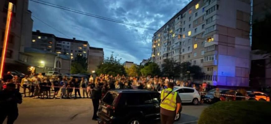 Лубінець відреагував на бійку з ТЦК у Тернополі: закликав не вдаватися до самосуду Лубінець відреагував на бійку з ТЦК у Тернополі: закликав не вдаватися до самосуду