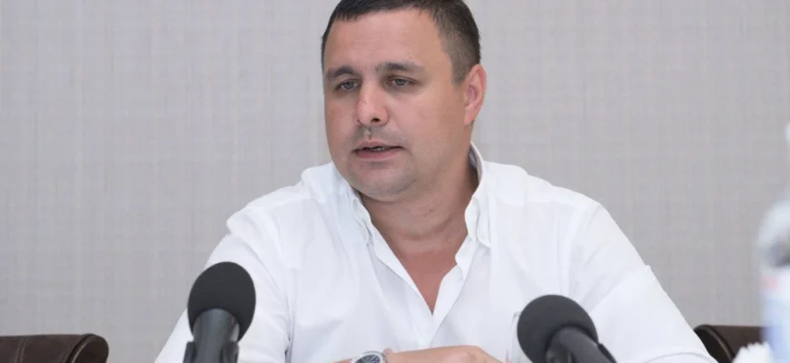 Експосадовець Микитась перебував удома в Мудрої під час обшуків НАБУ Експосадовець Микитась перебував удома в Мудрої під час обшуків НАБУ