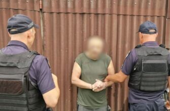 На Буковині після одинадцяти днів пошуків затримали чоловіка, який стріляв у поліцейських
