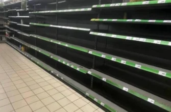 У магазинах порожні полиці після ударів РФ по складах: Україні загрожує дефіцит продуктів
