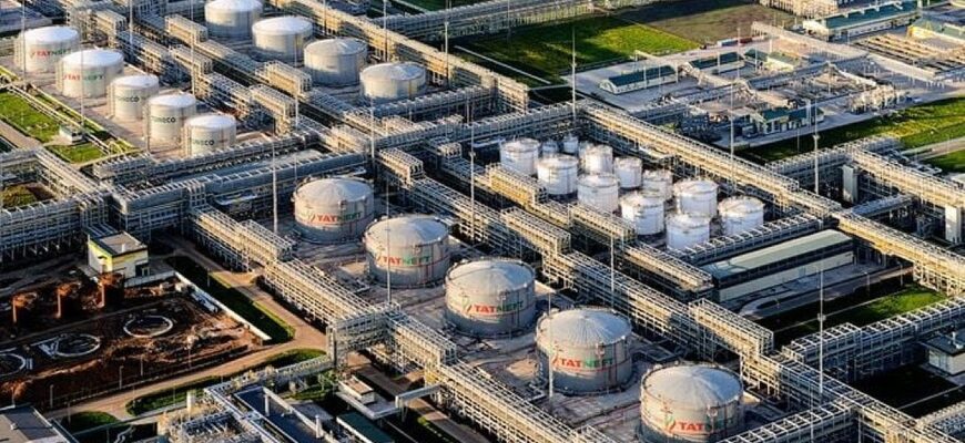 У Татарстані під удар безпілотників потрапив один з найбільших нафтопереробних заводів РФ
