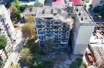 У Києві рятувальники шукають людей під завалами після російського удару по Солом’янському району