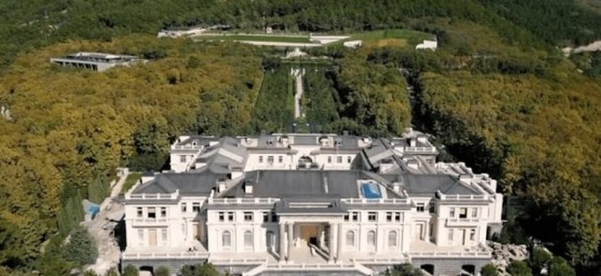 «Все, захисту більше немає» — ЗСУ знищили російський ЗРК С-400 та систему РЕБ біля палацу Путіна