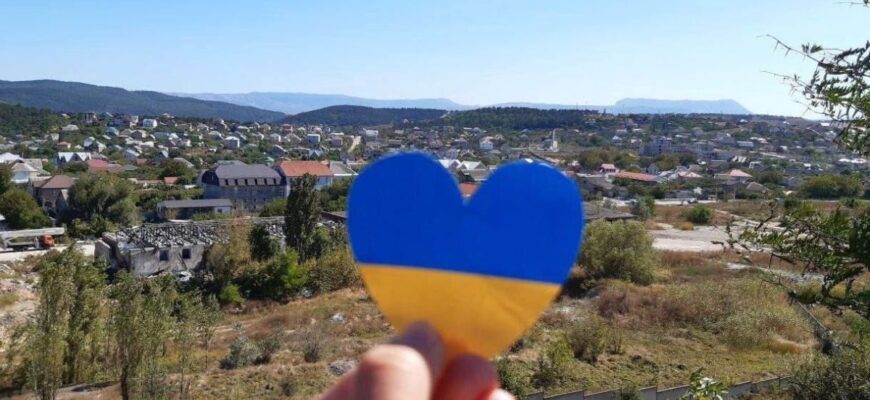 «Гучно в Саках і Сімферополі» — у Криму повідомили про дрони та вибухи «Гучно в Саках і Сімферополі» — у Криму повідомили про дрони та вибухи