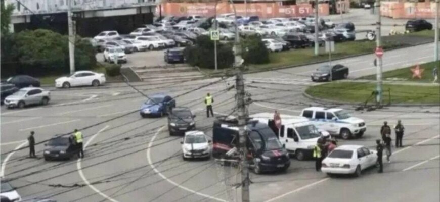 Примусове полювання: у російських містах чоловіків хапають просто на вулицях для відправки на фронт