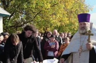 Ви цілуєте небіжчиків у труні: чому церква та лікарі мають різні погляди на цей звичай