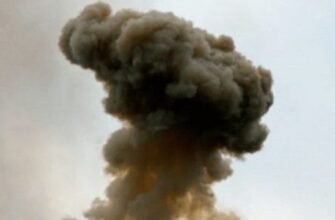 Уночі ворог атакував лікарню в Сумах: пошкоджено карети швидкої